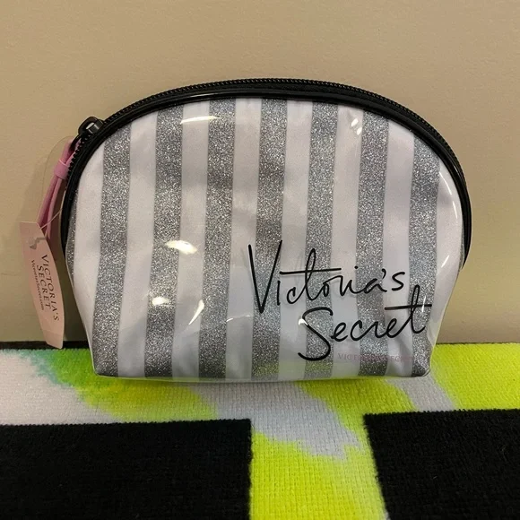 Makeup Bag White Victoria Secret Bag 3-Piece Makeup Bag Blue